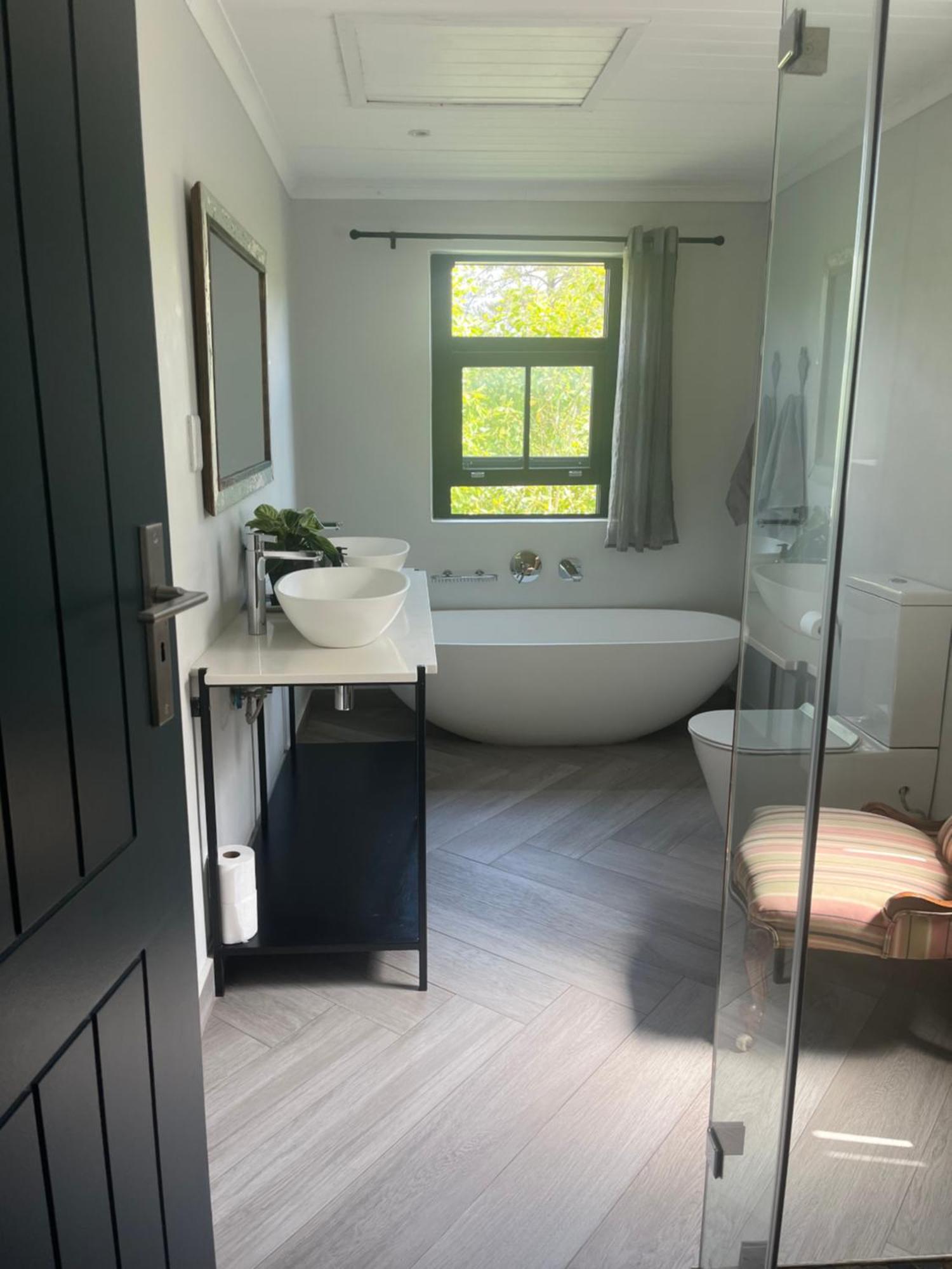 Comfortable Room With Large En Suite Bathroom Franschhoek Bagian luar foto